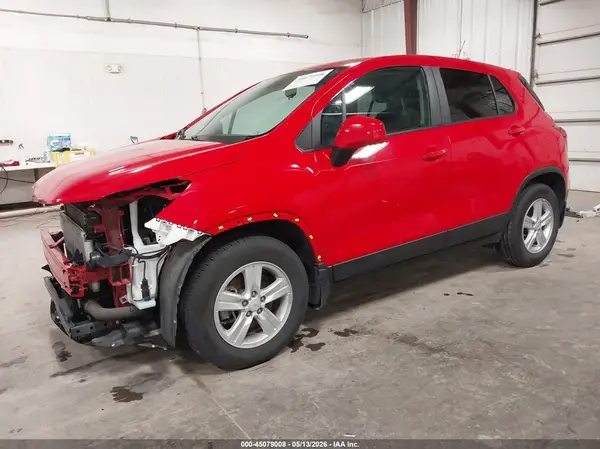 KL7CJKSB6LB351912 2020 CHEVROLET TRAX - Image 2