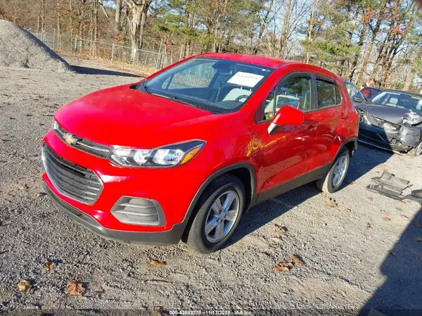 KL7CJKSB6LB353854 2020 CHEVROLET TRAX - Image 2