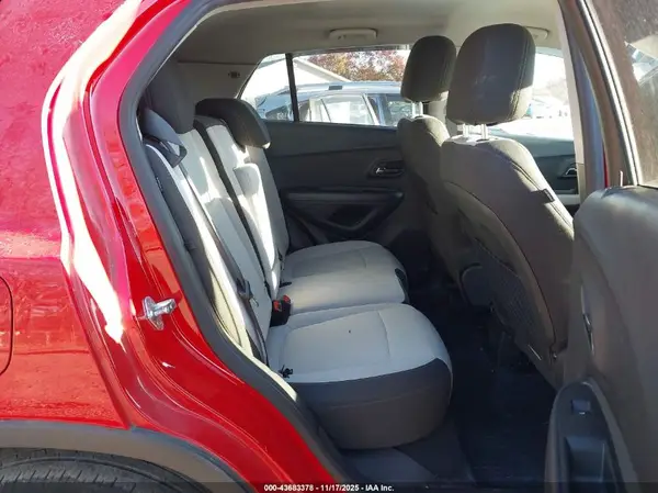 KL7CJKSB6LB353854 2020 CHEVROLET TRAX - Image 8