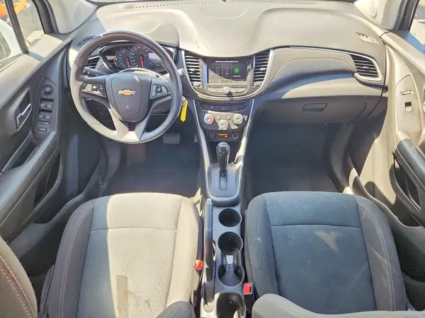 KL7CJKSB6MB300346 2021 CHEVROLET TRAX - Image 8