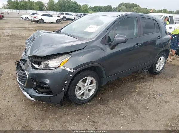 KL7CJKSB6MB305790 2021 CHEVROLET TRAX - Image 2