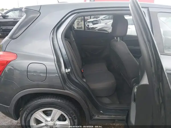 KL7CJKSB6MB305790 2021 CHEVROLET TRAX - Image 8