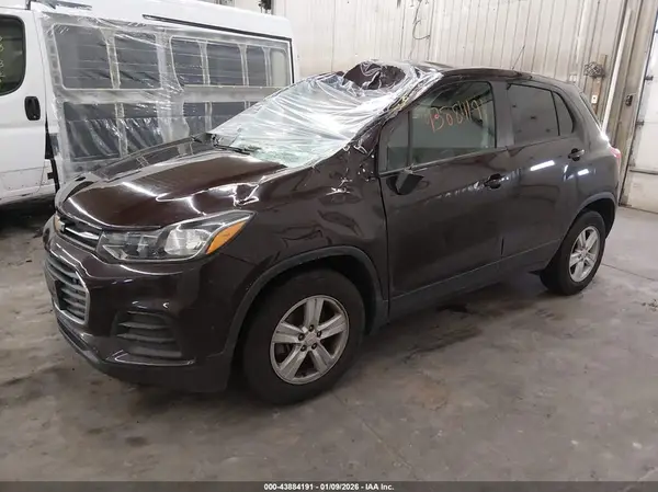 KL7CJKSB6MB314408 2021 CHEVROLET TRAX - Image 2