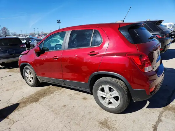 KL7CJKSB6MB315638 2021 CHEVROLET TRAX - Image 2