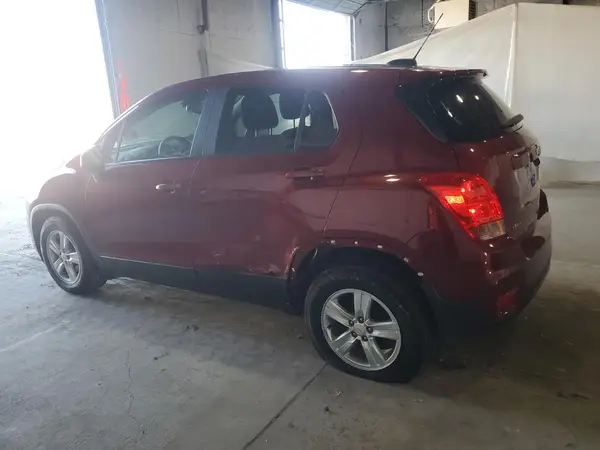 KL7CJKSB6MB321102 2021 CHEVROLET TRAX - Image 2