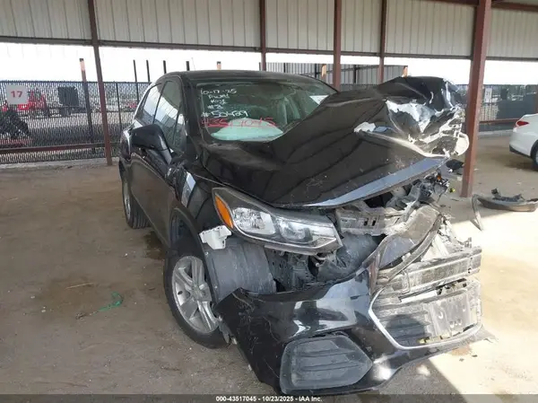 KL7CJKSB6MB341513 2021 CHEVROLET TRAX - Image 1