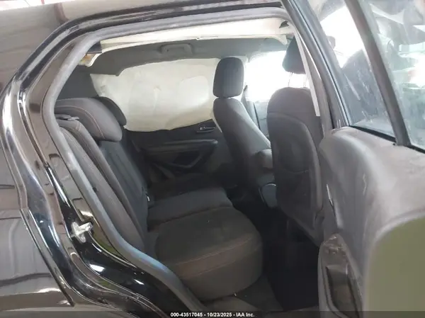 KL7CJKSB6MB341513 2021 CHEVROLET TRAX - Image 8