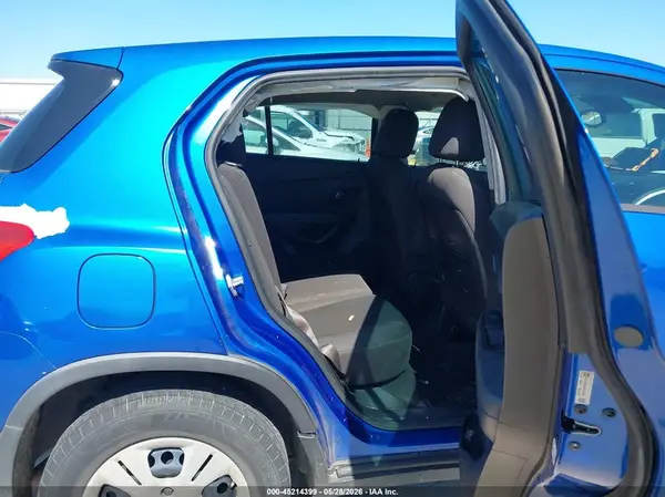 KL7CJKSB7GB704406 2016 CHEVROLET TRAX - Image 8