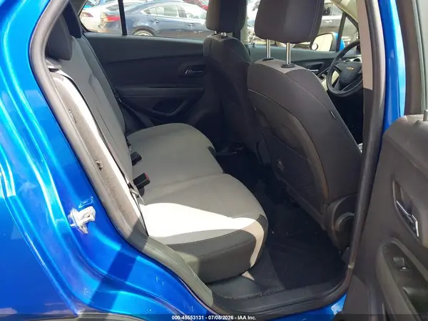 KL7CJKSB7GB761639 2016 CHEVROLET TRAX - Image 8