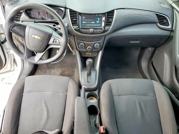 KL7CJKSB7HB103630 2017 CHEVROLET TRAX - Image 8