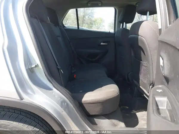 KL7CJKSB7HB131444 2017 CHEVROLET TRAX - Image 8