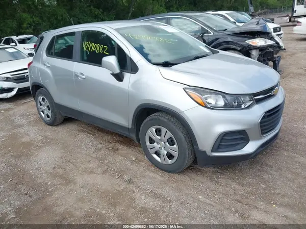 KL7CJKSB7HB146462 2017 CHEVROLET TRAX - Image 1
