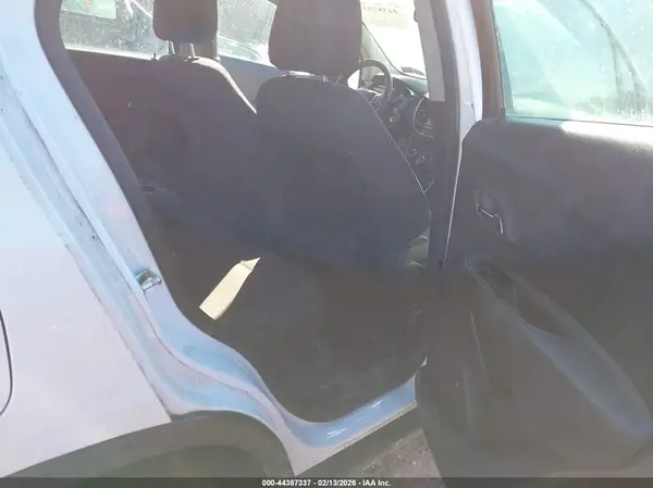 KL7CJKSB7HB225436 2017 CHEVROLET TRAX - Image 8
