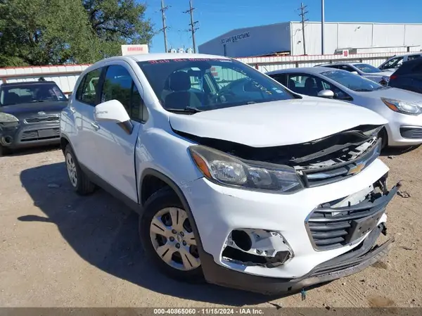 KL7CJKSB7JB525788 2018 CHEVROLET TRAX - Image 1