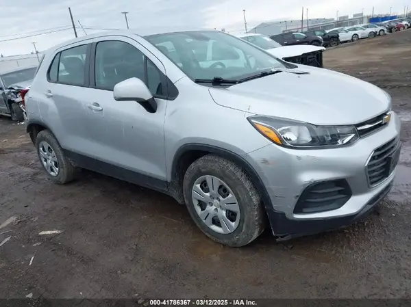 KL7CJKSB7JB574540 2018 CHEVROLET TRAX - Image 1