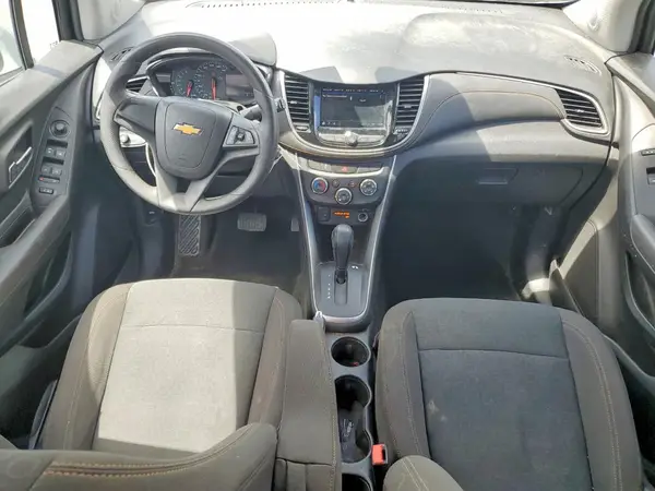 KL7CJKSB7JB595422 2018 CHEVROLET TRAX - Image 8