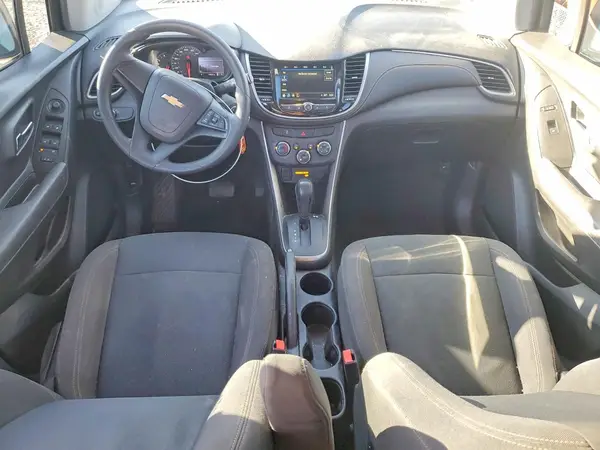 KL7CJKSB7JB597333 2018 CHEVROLET TRAX - Image 8