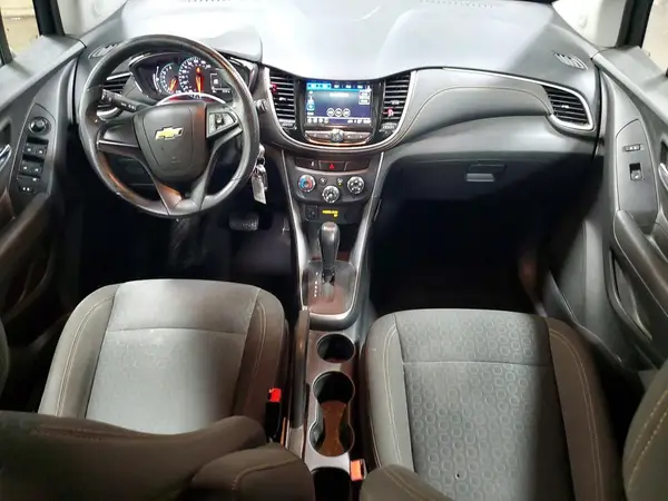 KL7CJKSB7JB602644 2018 CHEVROLET TRAX - Image 8
