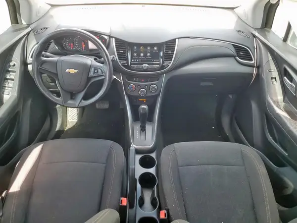 KL7CJKSB7JB699506 2018 CHEVROLET TRAX - Image 8