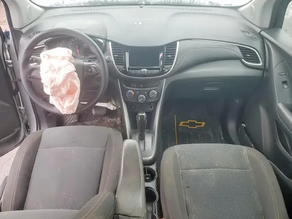 KL7CJKSB7JB720824 2018 CHEVROLET TRAX - Image 8