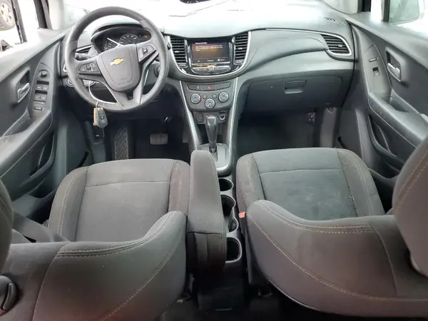 KL7CJKSB7LB025357 2020 CHEVROLET TRAX - Image 8