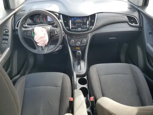 KL7CJKSB7LB037900 2020 CHEVROLET TRAX - Image 8