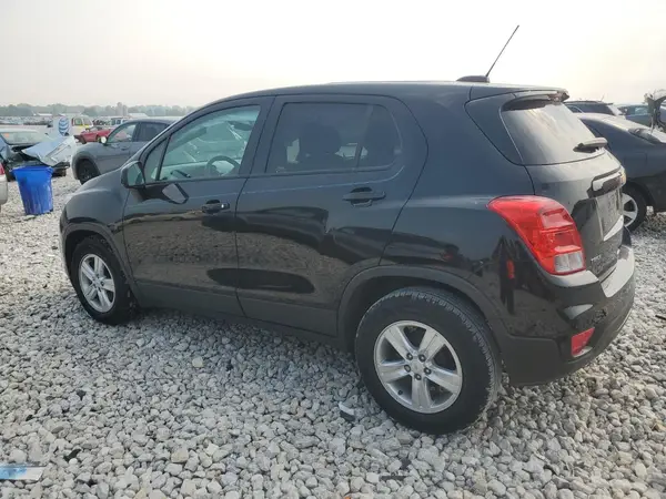 KL7CJKSB7LB038349 2020 CHEVROLET TRAX - Image 2