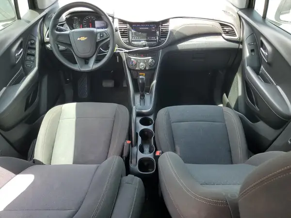 KL7CJKSB7LB056527 2020 CHEVROLET TRAX - Image 8
