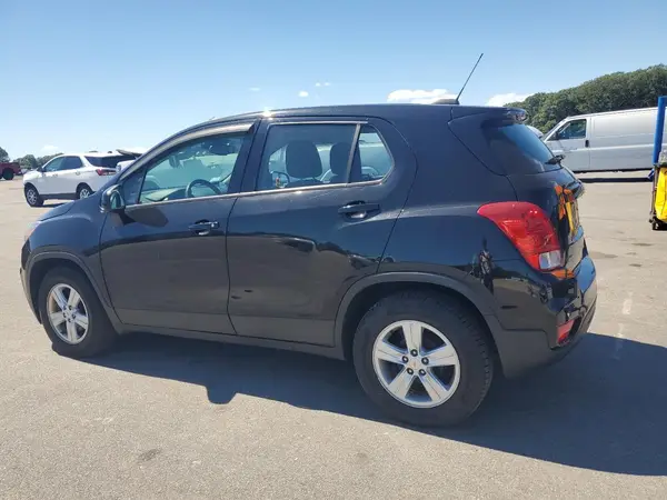KL7CJKSB7LB063462 2020 CHEVROLET TRAX - Image 2