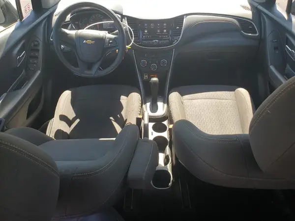 KL7CJKSB7LB063462 2020 CHEVROLET TRAX - Image 8