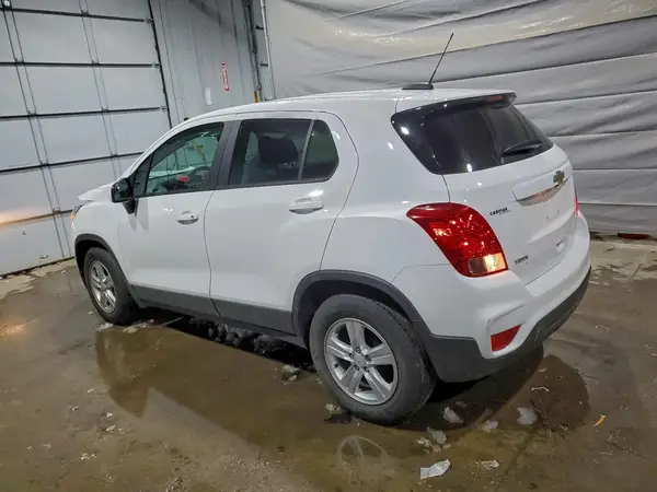 KL7CJKSB7LB066958 2020 CHEVROLET TRAX - Image 2