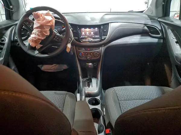 KL7CJKSB7LB066958 2020 CHEVROLET TRAX - Image 8