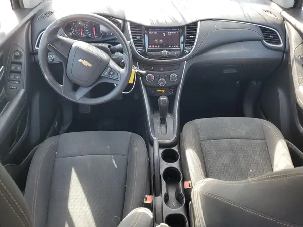 KL7CJKSB7LB070217 2020 CHEVROLET TRAX - Image 8