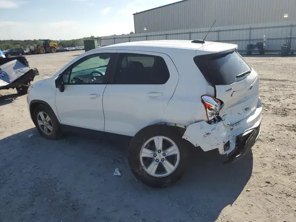 KL7CJKSB7LB072727 2020 CHEVROLET TRAX - Image 2