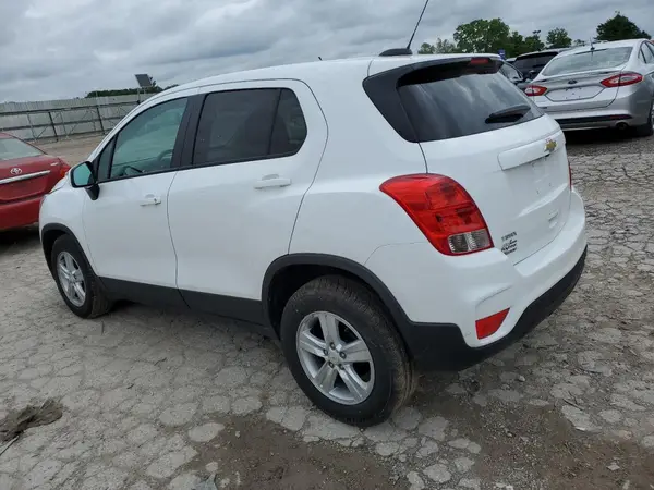 KL7CJKSB7LB086062 2020 CHEVROLET TRAX - Image 2