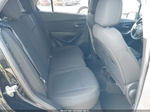 KL7CJKSB7LB086840 2020 CHEVROLET TRAX - Image 8