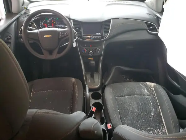 KL7CJKSB7LB087504 2020 CHEVROLET TRAX - Image 8