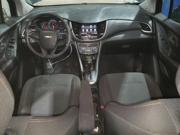 KL7CJKSB7LB087793 2020 CHEVROLET TRAX - Image 8