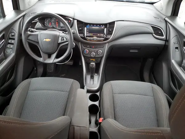 KL7CJKSB7LB088149 2020 CHEVROLET TRAX - Image 8