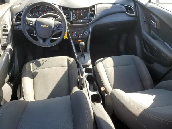 KL7CJKSB7LB316490 2020 CHEVROLET TRAX - Image 8