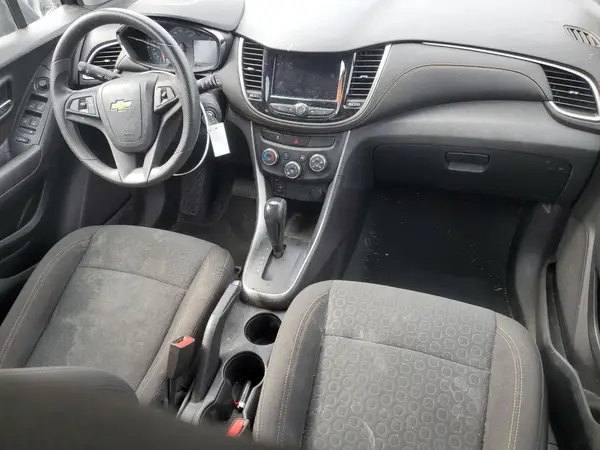 KL7CJKSB7LB319034 2020 CHEVROLET TRAX - Image 8
