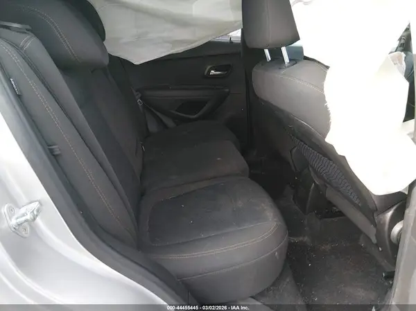 KL7CJKSB7LB320409 2020 CHEVROLET TRAX - Image 8