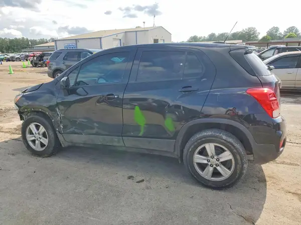 KL7CJKSB7LB328252 2020 CHEVROLET TRAX - Image 2