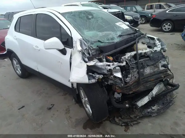 KL7CJKSB7LB328462 2020 CHEVROLET TRAX - Image 1