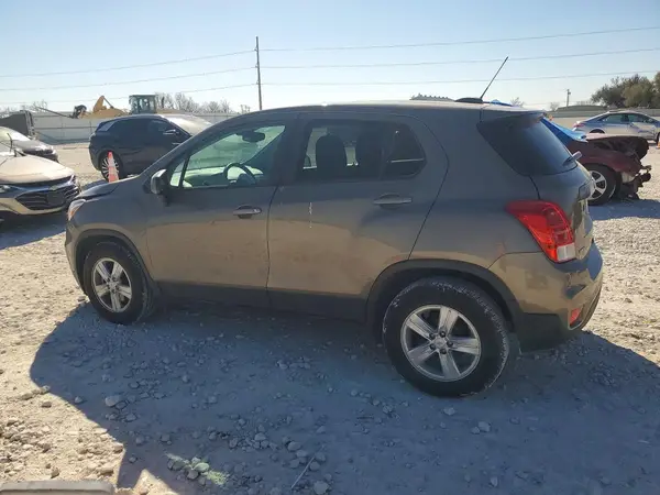 KL7CJKSB7LB334505 2020 CHEVROLET TRAX - Image 2