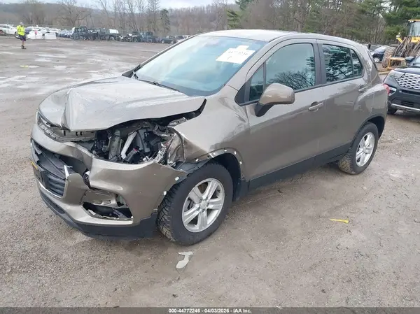 KL7CJKSB7LB336156 2020 CHEVROLET TRAX - Image 2