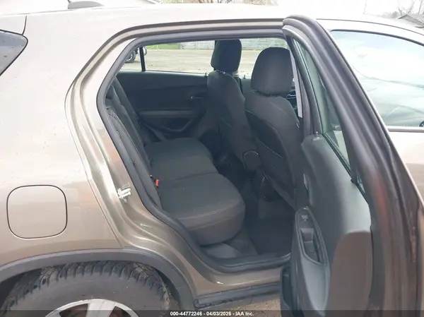 KL7CJKSB7LB336156 2020 CHEVROLET TRAX - Image 8