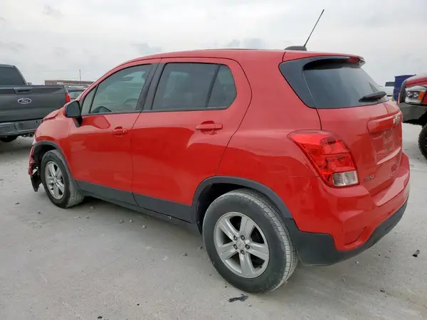 KL7CJKSB7LB346315 2020 CHEVROLET TRAX - Image 2
