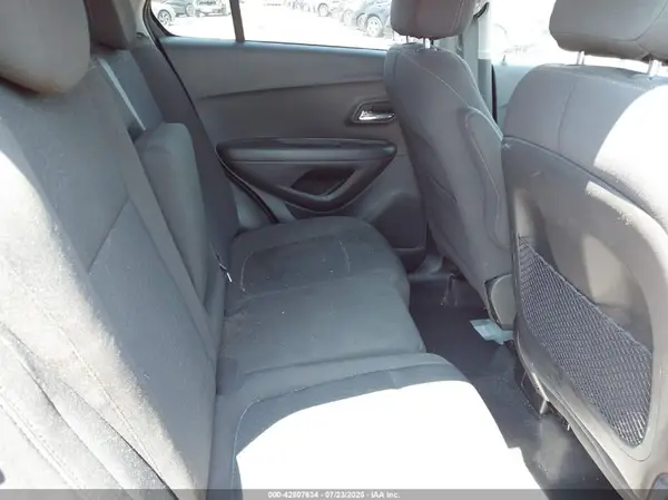 KL7CJKSB7LB346573 2020 CHEVROLET TRAX - Image 8
