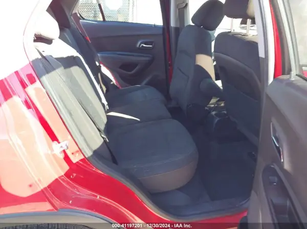 KL7CJKSB7LB352003 2020 CHEVROLET TRAX - Image 8